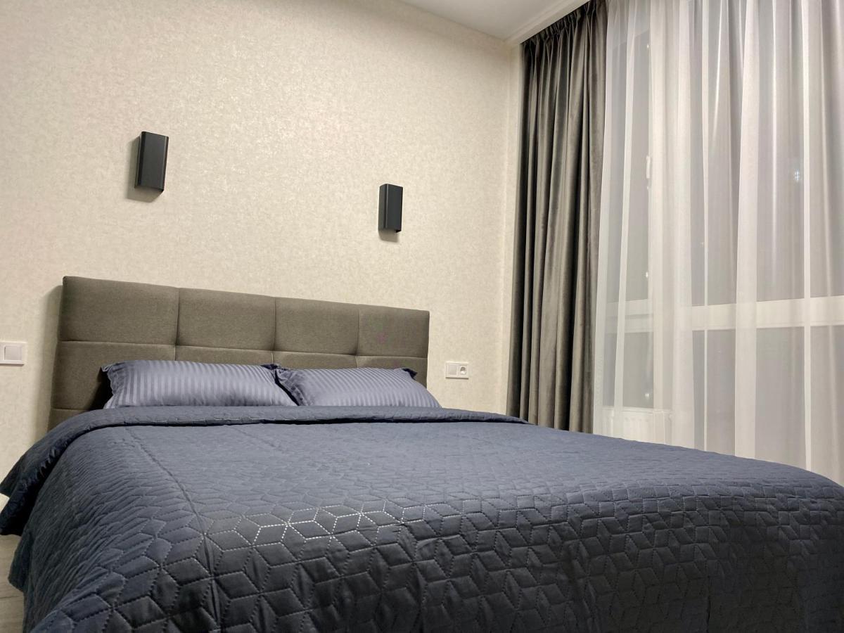 Slavutich Apartments Near Metro Station Kiev Esterno foto